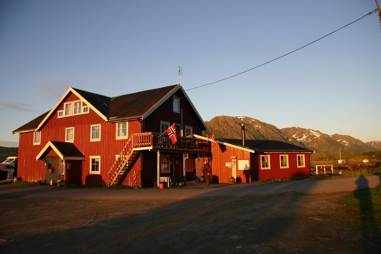 Toftenes Sjohuscamping Alsvåg Εξωτερικό φωτογραφία
