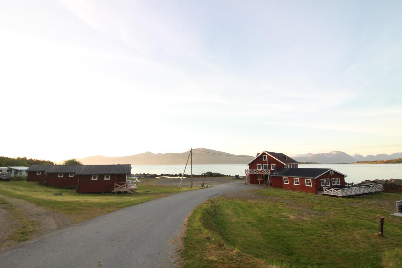 Toftenes Sjohuscamping Alsvåg Εξωτερικό φωτογραφία